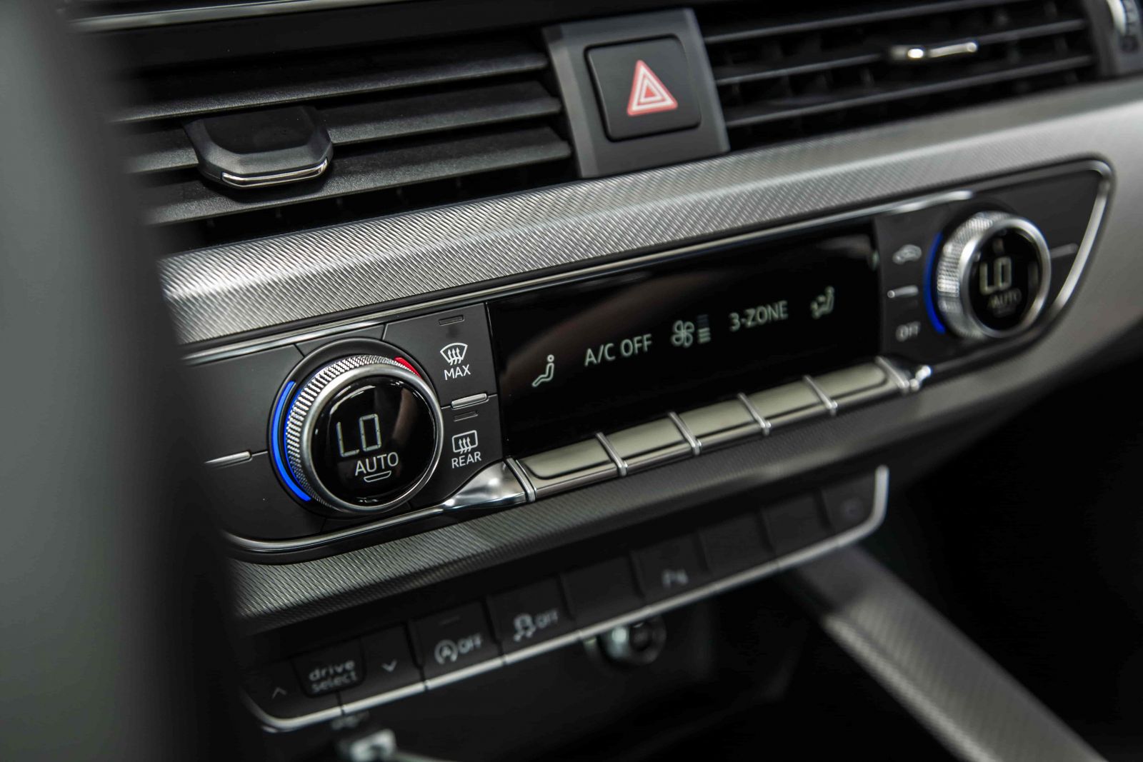 Hệ thống điều hòa tự động 3 vùng trên Audi A4 2023