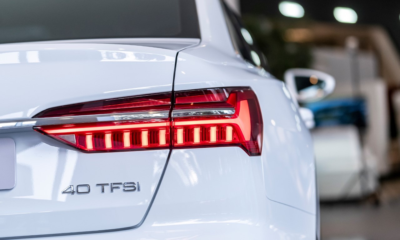 Đèn sau xe Audi A6 thiết kế trẻ trung
