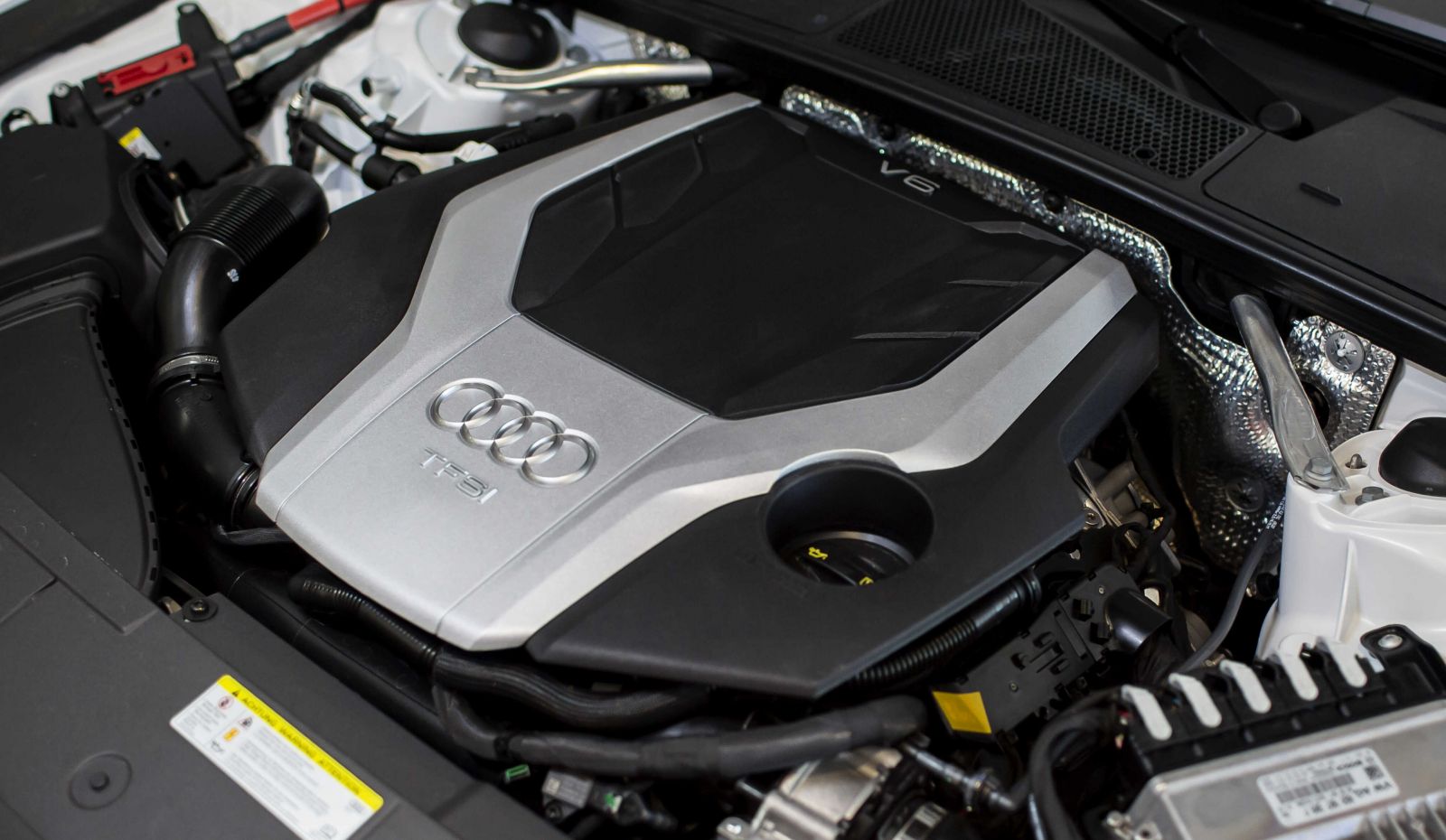 Audi A7 2023 được trang bị động cơ xăng mạnh mẽ 3.0 TFSI kết hợp động cơ Mild hybrid 48V 