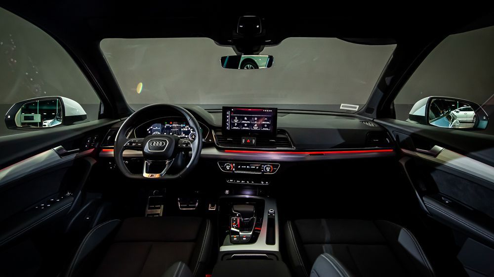 Khoang lái của xe Audi Q5