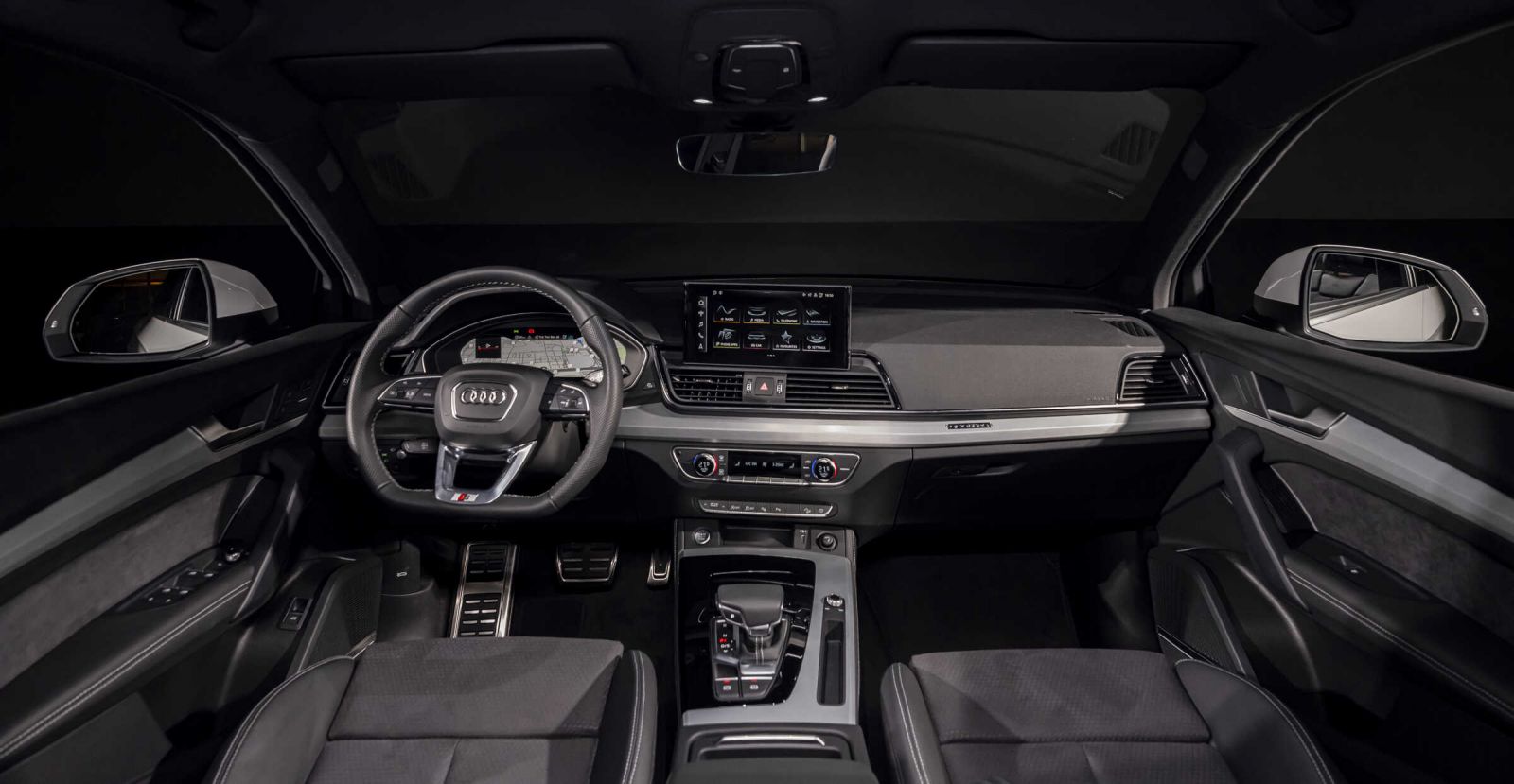 Audi Q5 2023 về nội thất, bên trong chiếc SUV là một không gian rộng rãi, sang trọng 