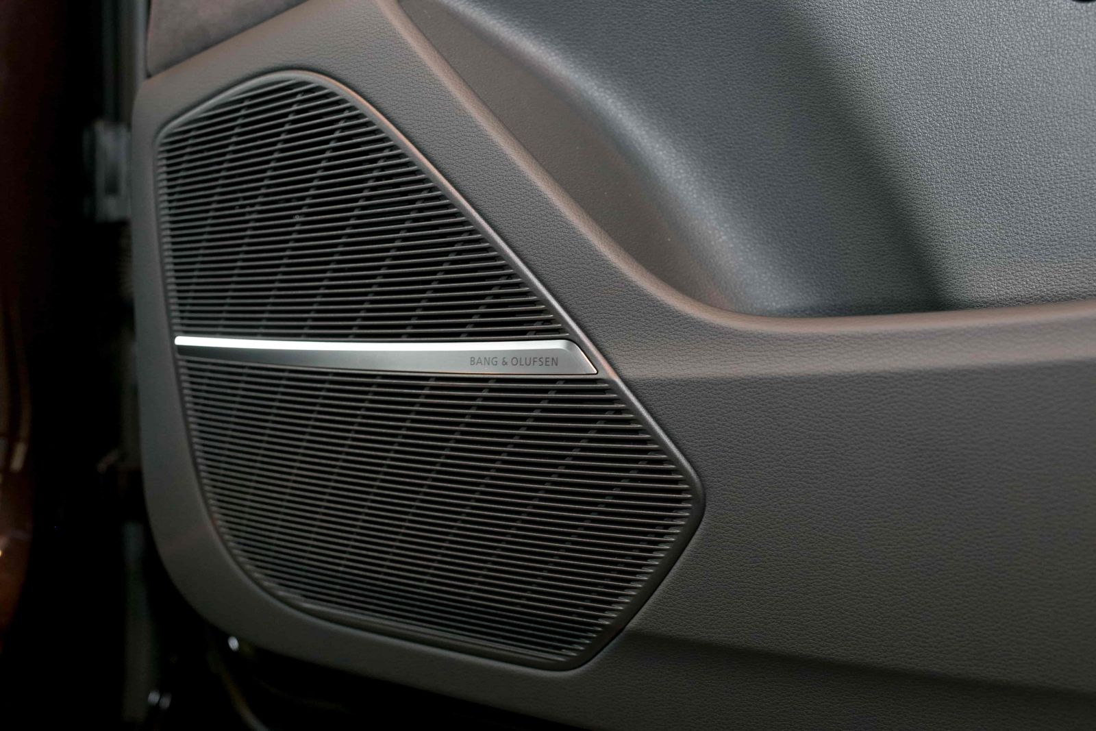 Hệ thống loa cao cấp B&O trên Audi Q7 2023