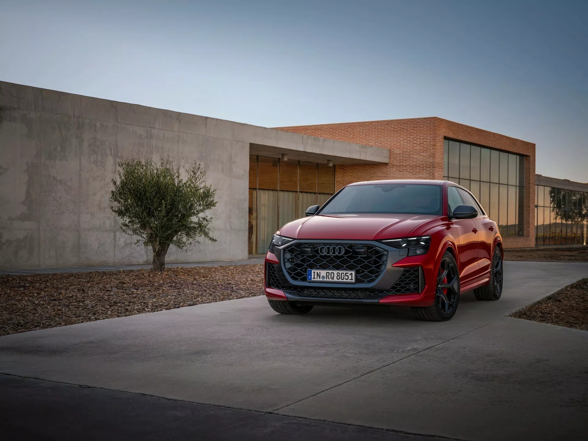 Audi RS Q8 2025 ra mắt: SUV mạnh nhất của hãng, chưa bán đã kịp lập kỷ lục này- Ảnh 4