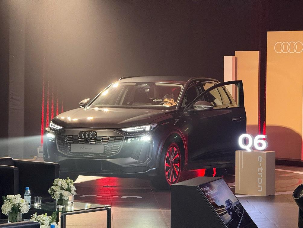 Audi Q6 e-tron 10